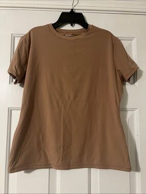Pumiey  Plain Crewneck T-Shirt in Taupe
